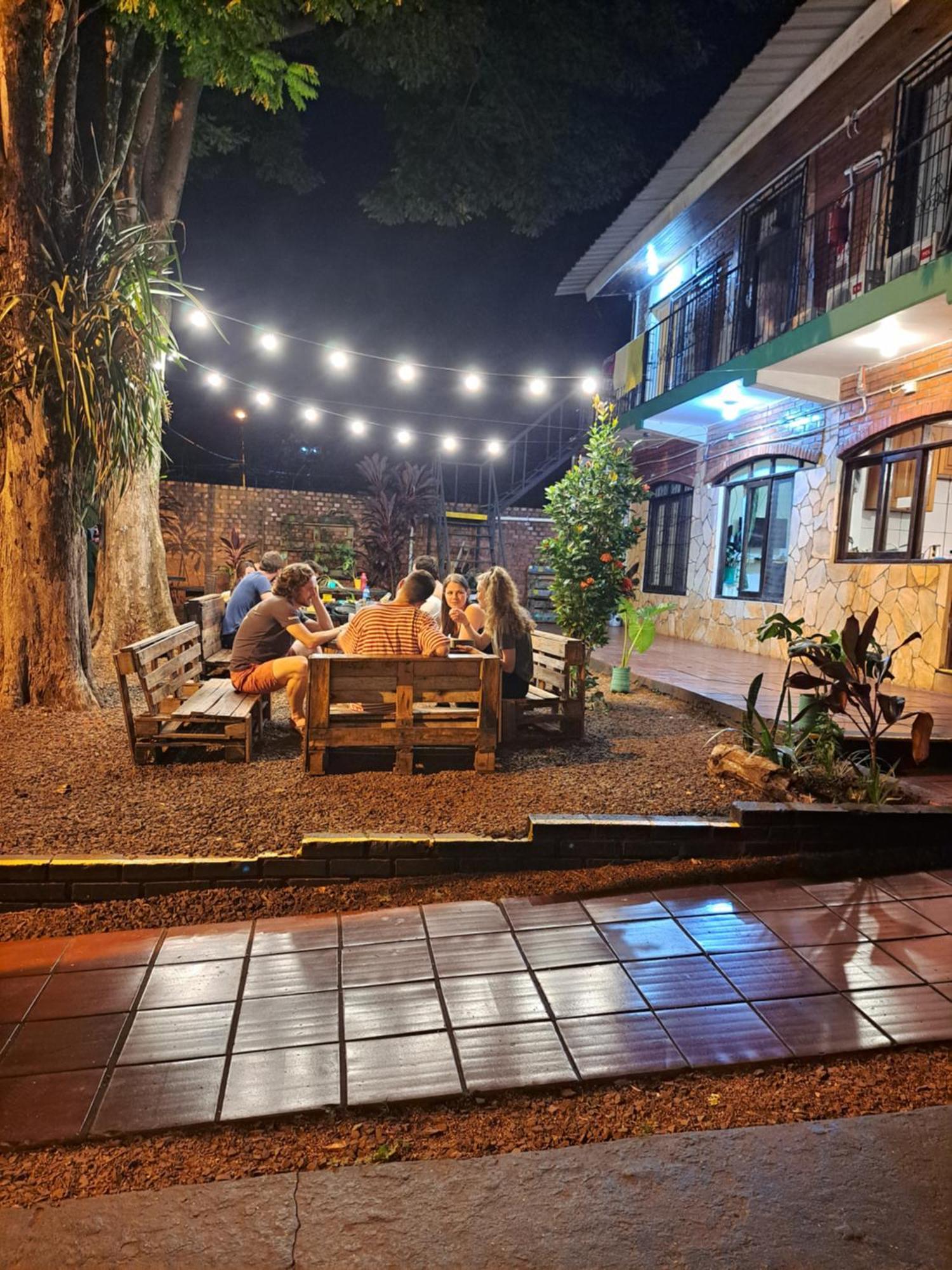 Benteveo Hostel Iguazu Puerto Iguazú Esterno foto